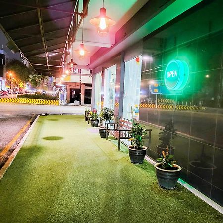 Lovita Hotel Kuantan Bagian luar foto