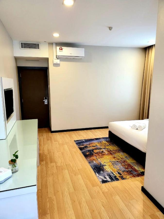Lovita Hotel Kuantan Bagian luar foto
