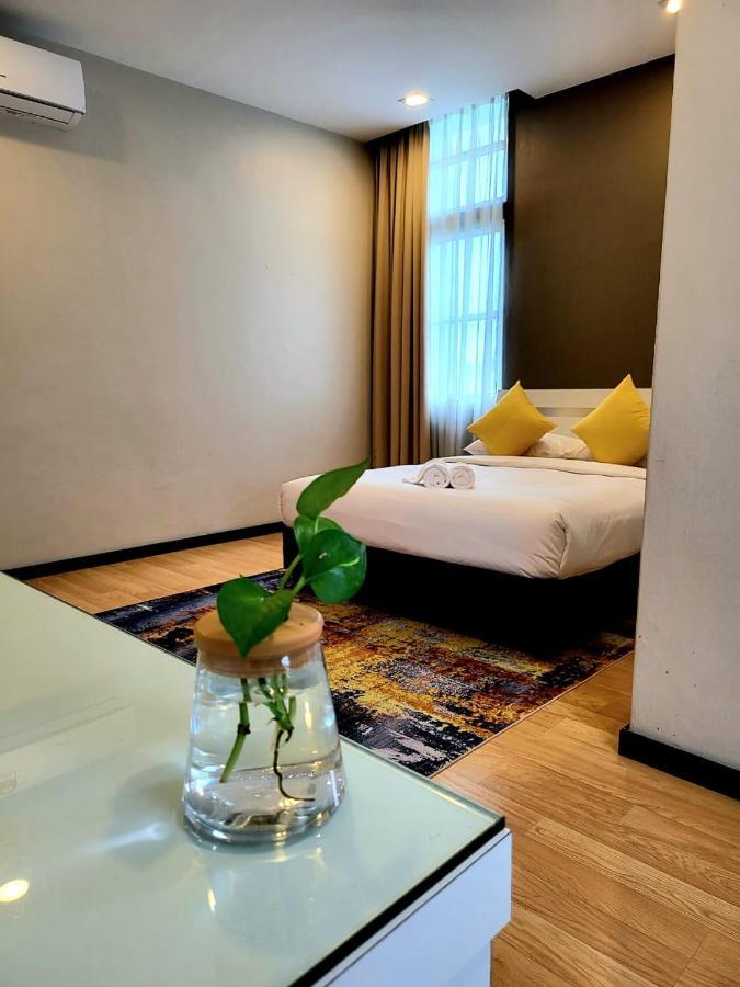 Lovita Hotel Kuantan Bagian luar foto
