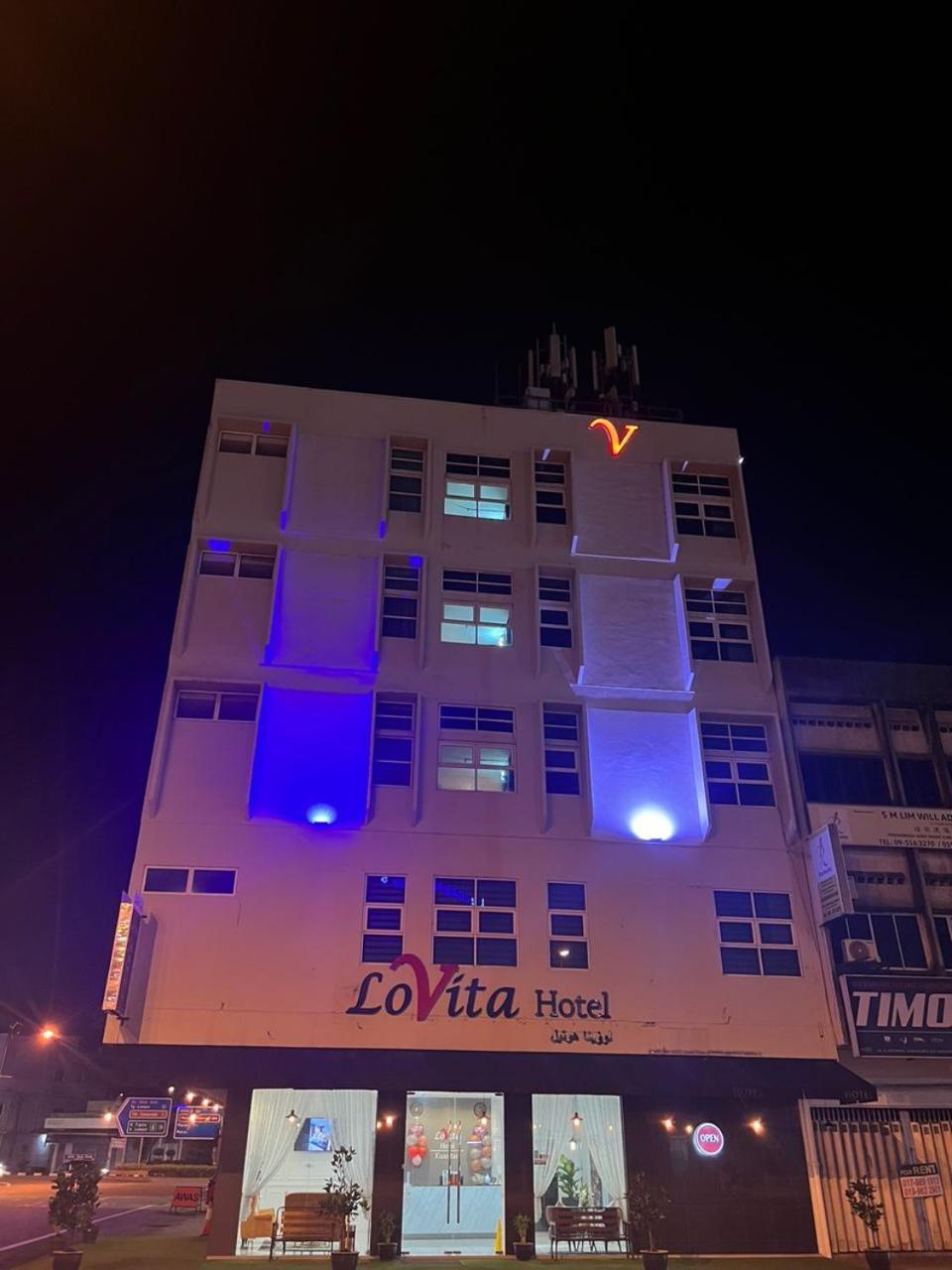Lovita Hotel Kuantan Bagian luar foto