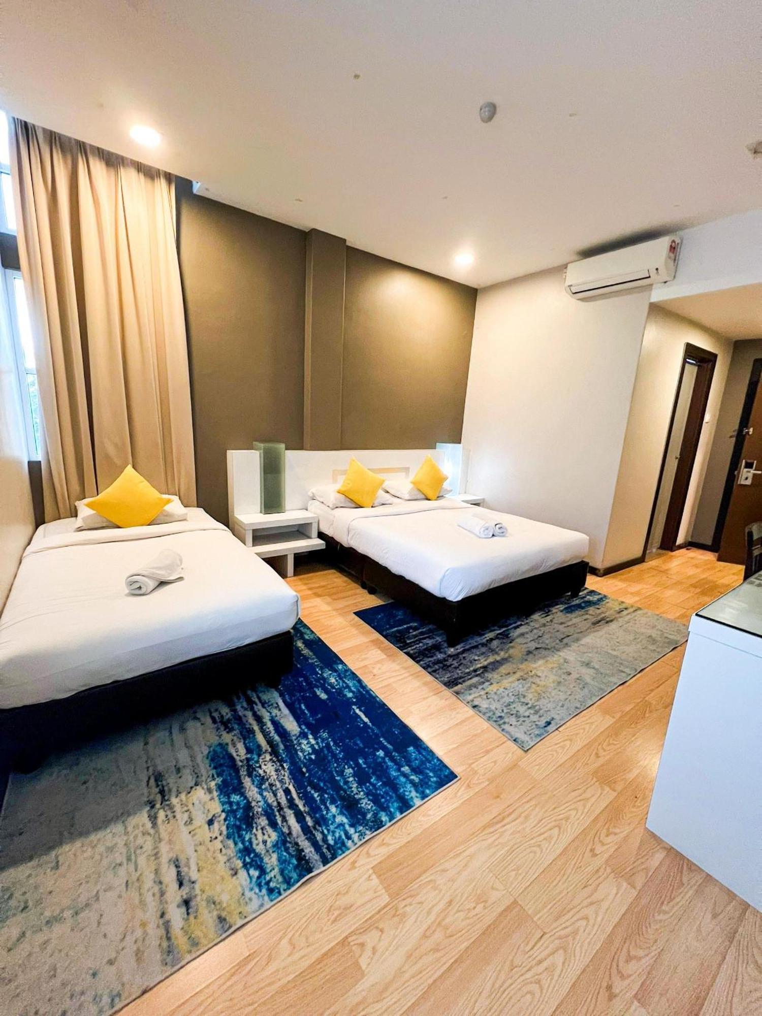 Lovita Hotel Kuantan Bagian luar foto