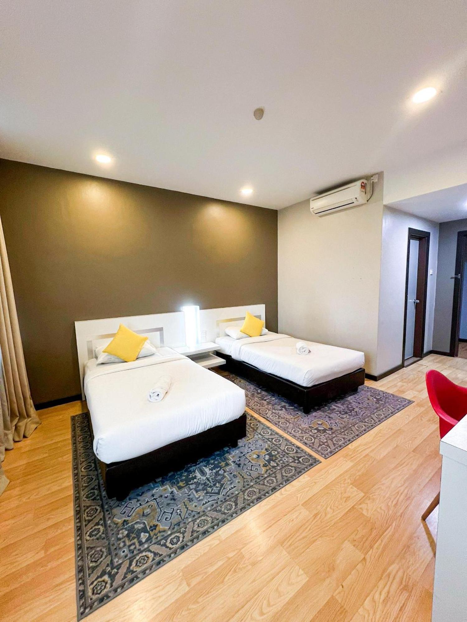 Lovita Hotel Kuantan Bagian luar foto