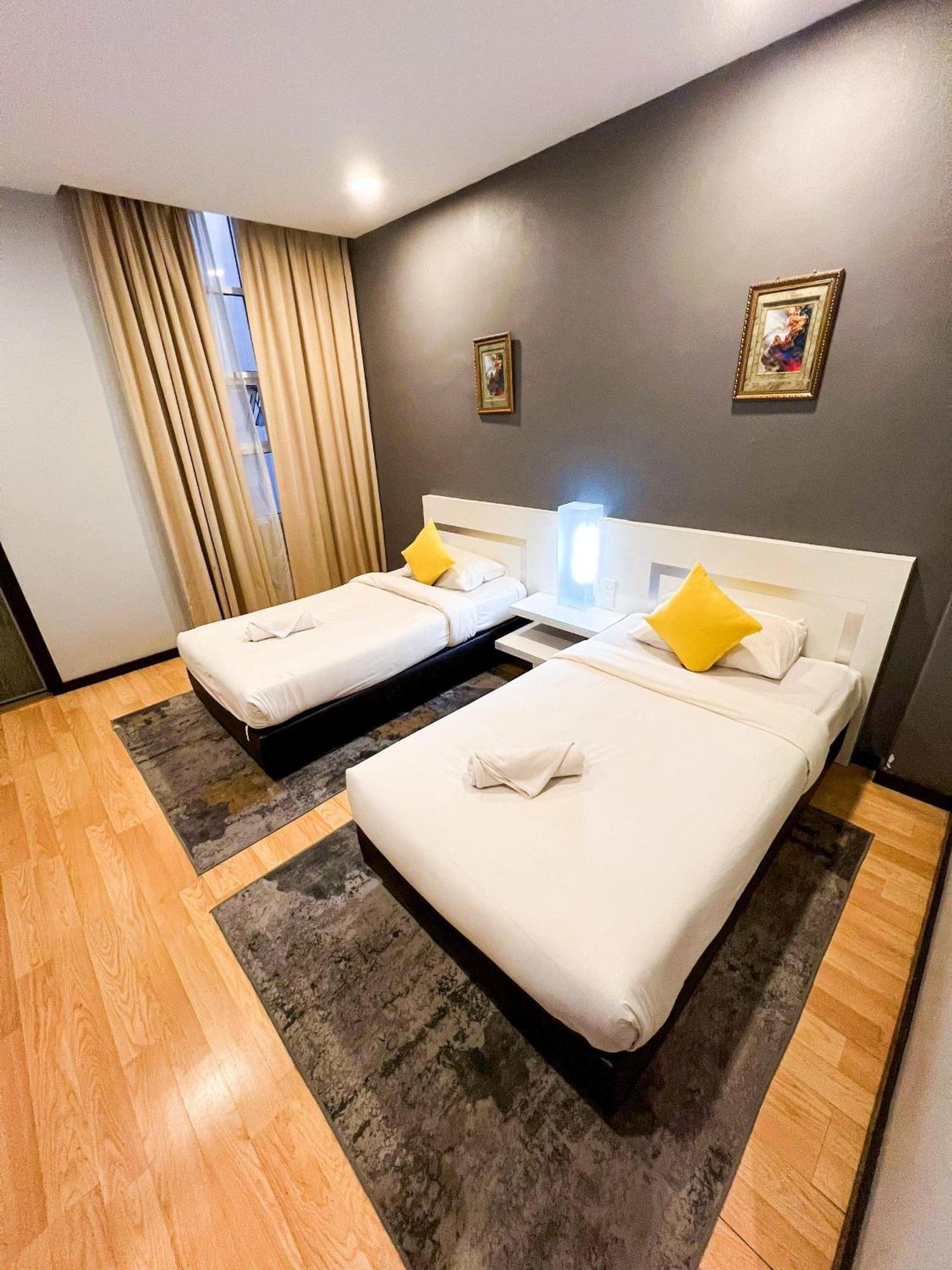 Lovita Hotel Kuantan Bagian luar foto